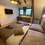 Casa de hóspedes Jezírko Lesní Restaurant&penzion Jáchymov