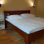 Jezirko Lesni Restaurant & 3*