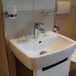 Jezirko Lesni Restaurant & 3*
