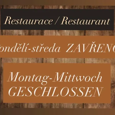 Pensjonat Jezirko Lesni Restaurant &