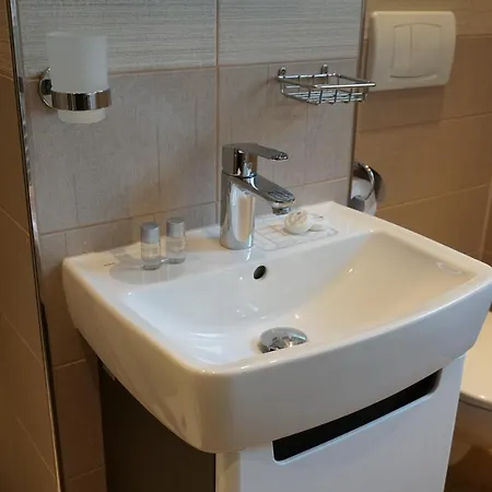 Jezirko Lesni Restaurant & 3*