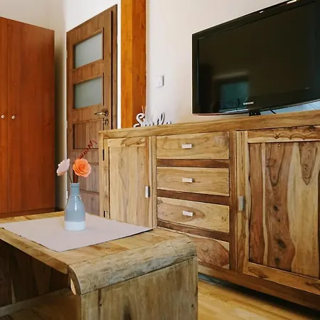 بيت ضيافة Jezirko Lesni Restaurant &