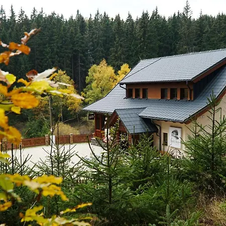 Jezirko Lesni Restaurant & Gasthuis *