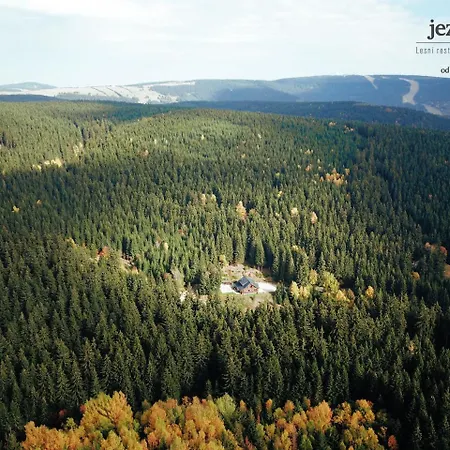 بيت ضيافة Jezirko Lesni Restaurant &