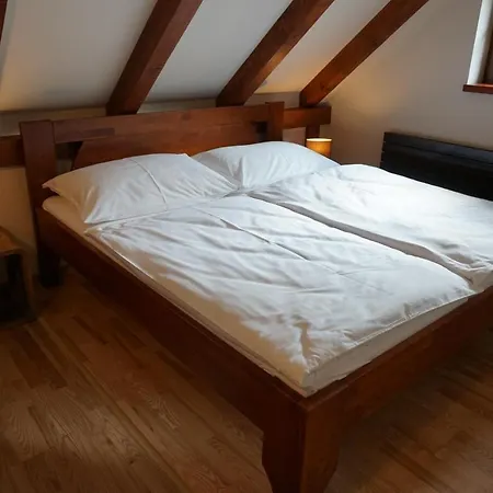 Jezirko Lesni Restaurant & 3* ياخيموف