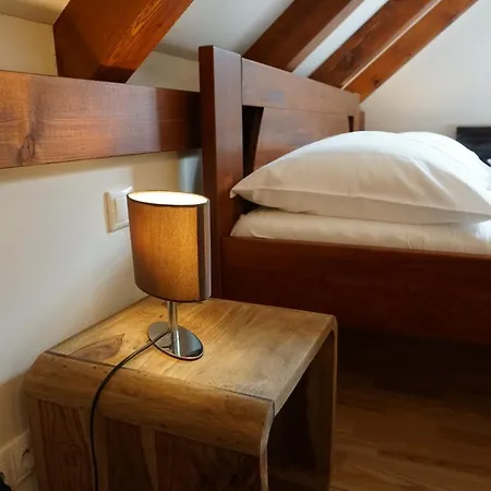 Jezirko Lesni Restaurant & 3* ياخيموف