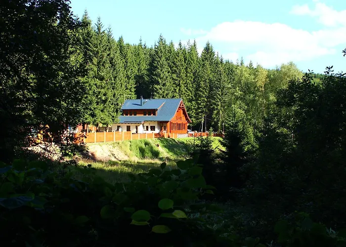 Jezirko Lesni Restaurant & 招待所
