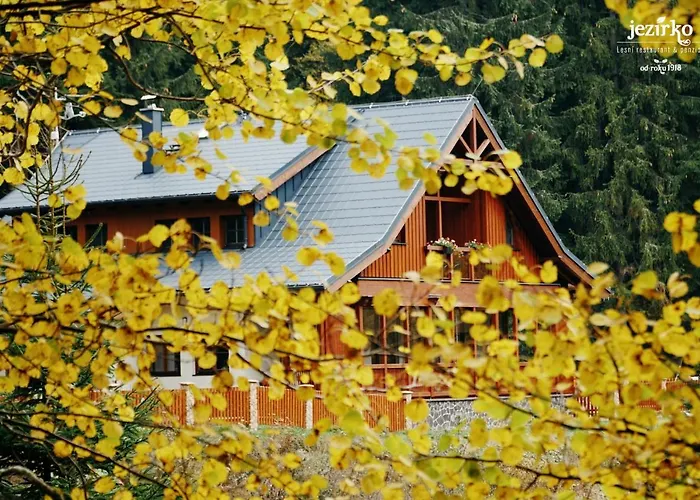 Jezirko Lesni Restaurant & 招待所 亚希莫夫