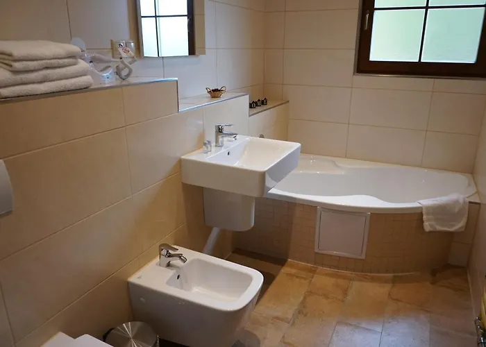 Jezirko Lesni Restaurant & Гостевой дом